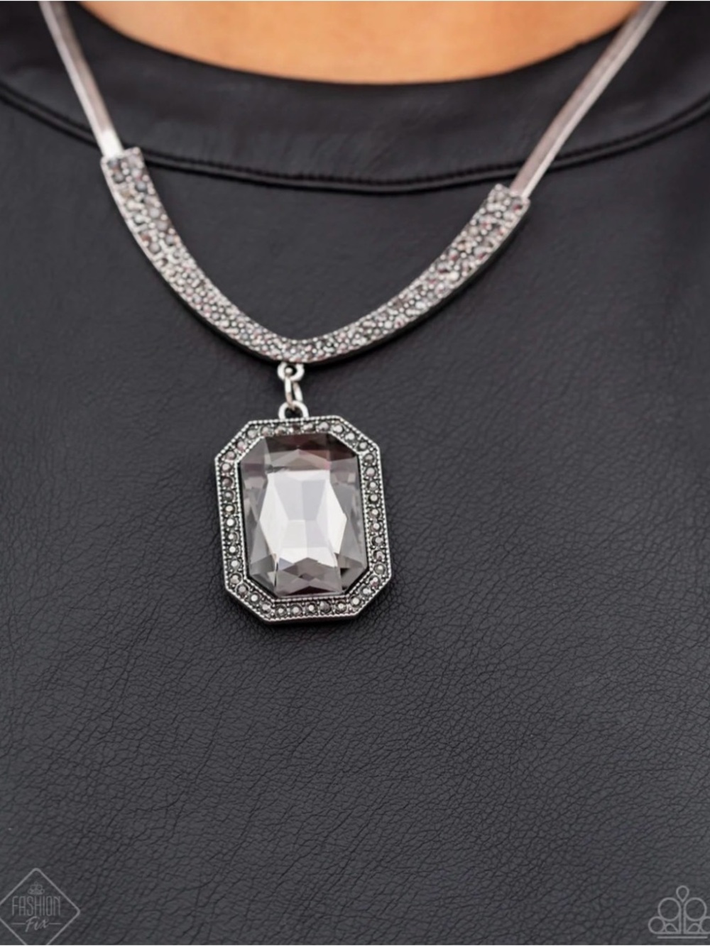 Fit for a DRAMA QUEEN - silver - Paparazzi necklace